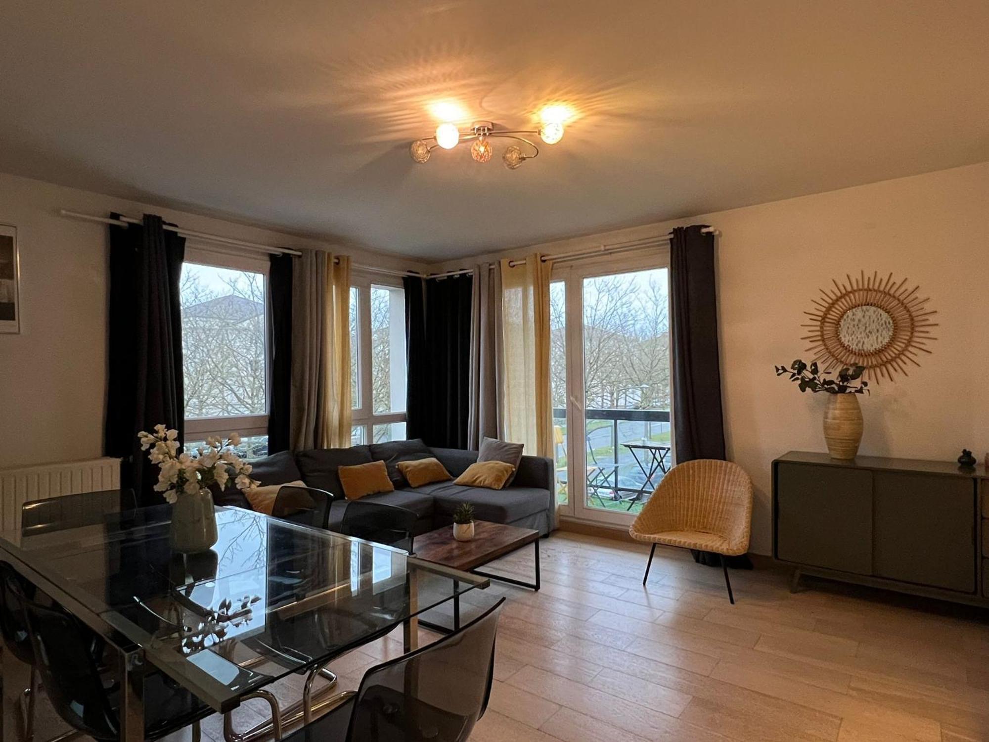 Beautiful T4 Appartement 8 Personnes Proche Disney Parking Prive Bussy-Saint-Georges Exteriör bild
