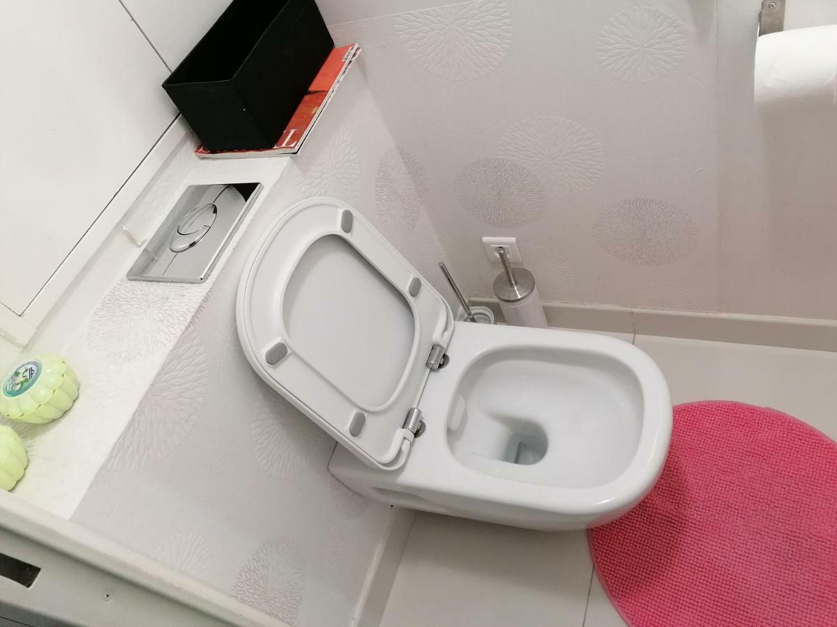 Beautiful T4 Appartement 8 Personnes Proche Disney Parking Prive Bussy-Saint-Georges Exteriör bild